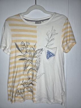 ANTHROPOLOGIE Postmark Women’s Cream Yellow Embroidered Moth Pocket Tee-Size M